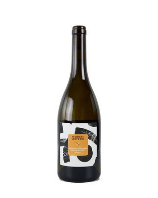 Sauvignon bottle image